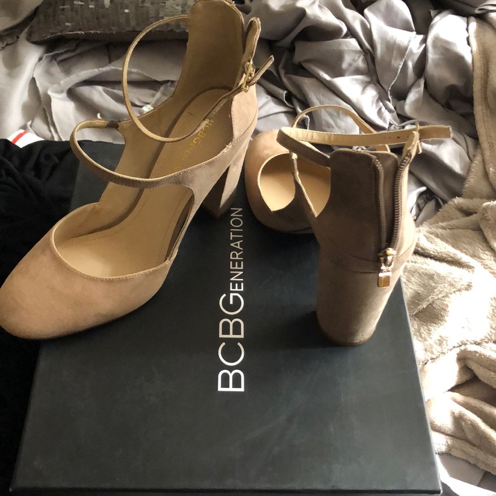 BCBG heels